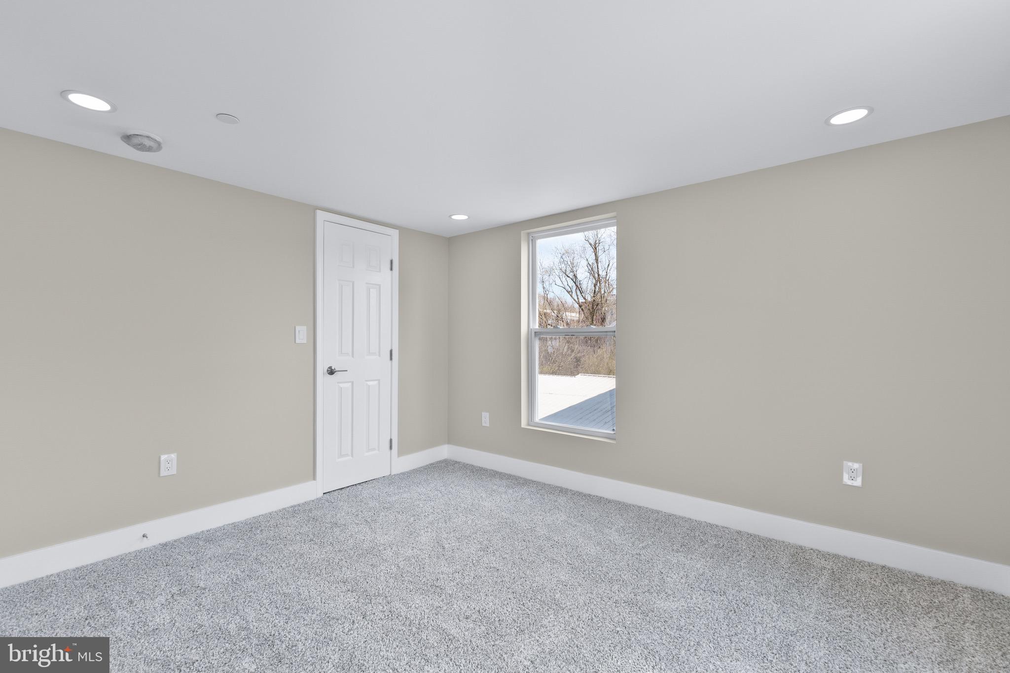 11 Baker Street Mount Airy, MD 21771 - Photo 23 of 30 an empty room with windows