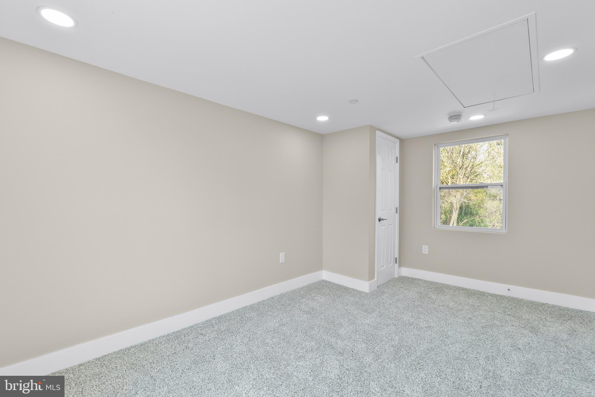 11 Baker Street Mount Airy, MD 21771 - Photo 25 of 30 an empty room with windows