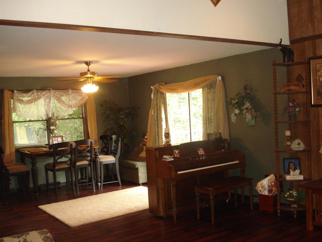 513 3rd Street Princeton, IN 47670 - Photo 5 of 30 Gallery Image 5