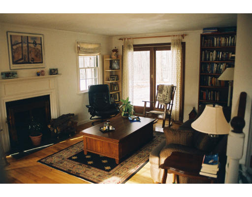 27 Travis Road Natick, MA 01760 - Photo 2 of 5 Gallery Image 2