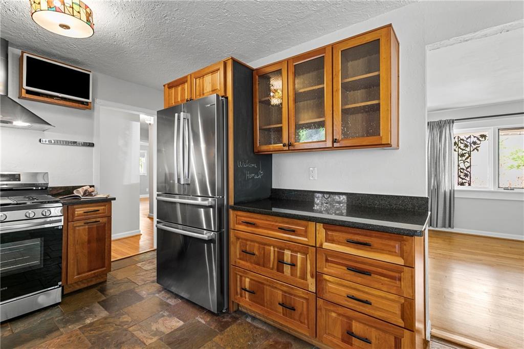 1619 Moncrief Circle Decatur, GA 30033 - Photo 11 of 42