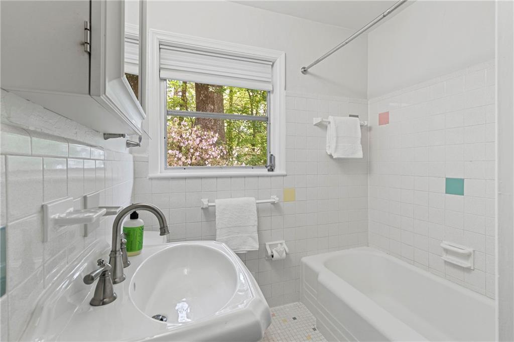 1619 Moncrief Circle Decatur, GA 30033 - Photo 23 of 42