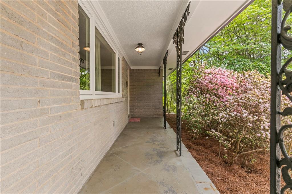 1619 Moncrief Circle Decatur, GA 30033 - Photo 3 of 42