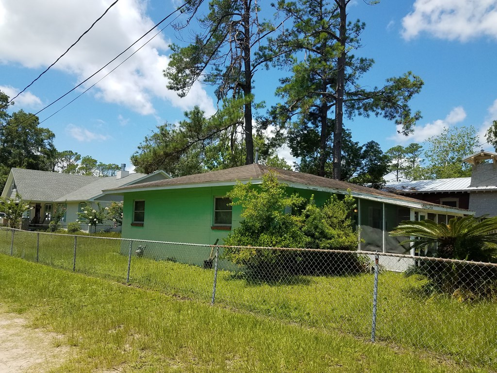 632 Johnson Street St. Simons Island, GA 31522 - Photo 3 of 5