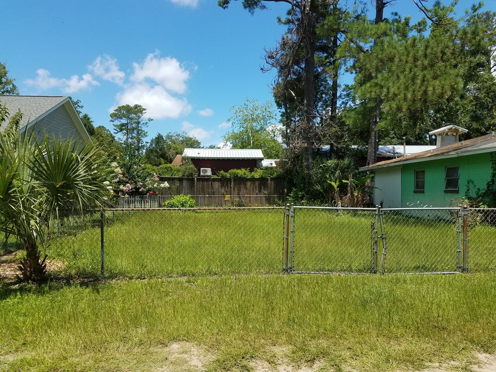 632 Johnson Street St. Simons Island, GA 31522 - Photo 5 of 5