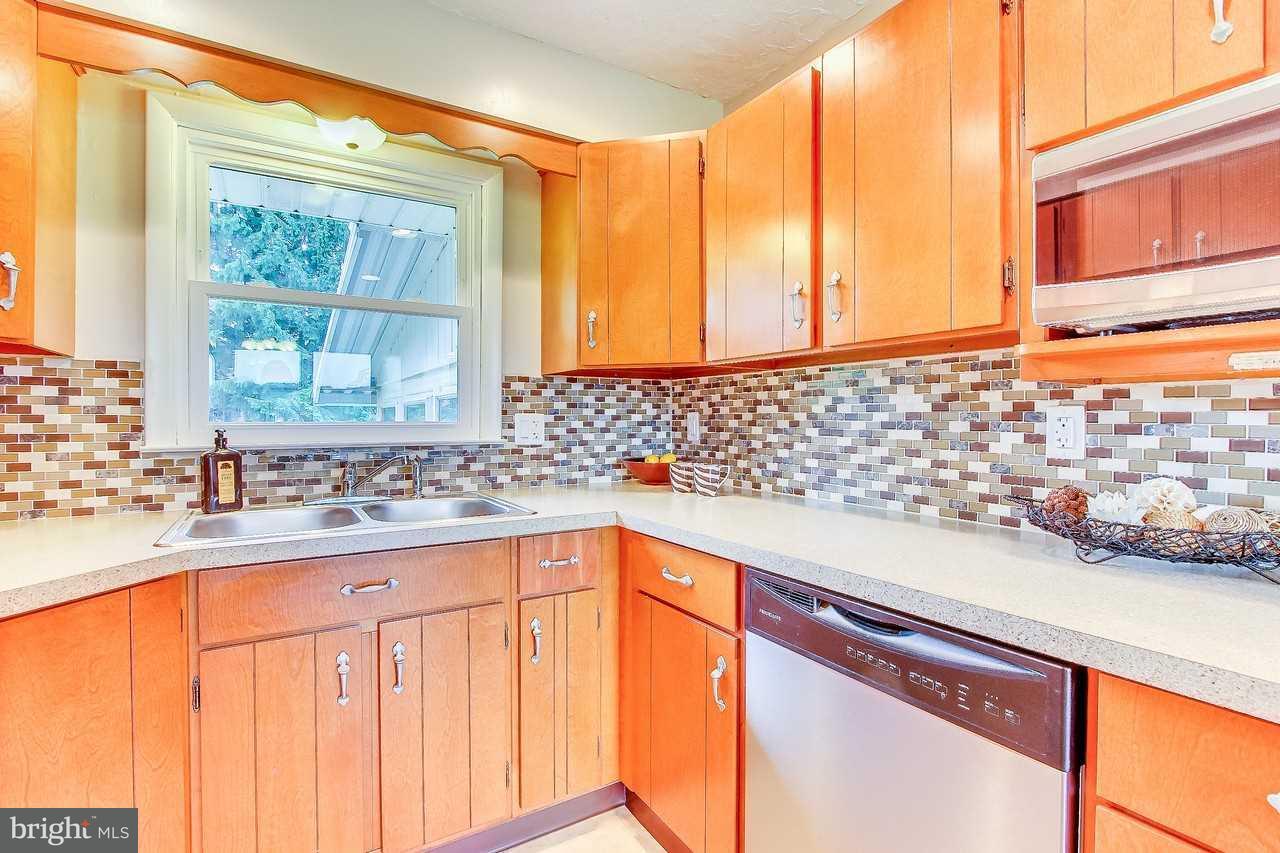 170 Oak Road Dallastown, PA 17313 - Photo 8 of 25 Gallery Image 8