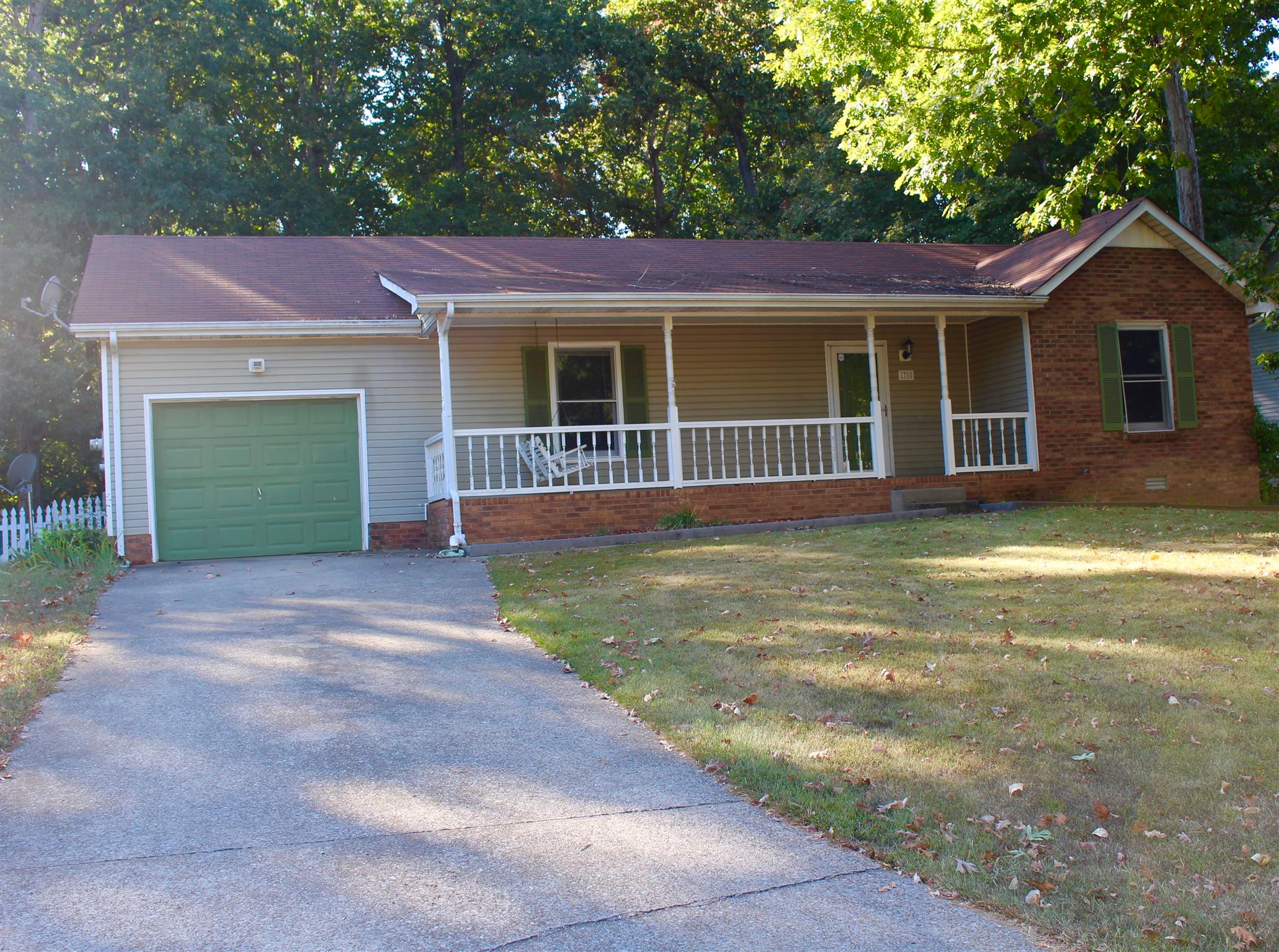1708 Setter Road Clarksville, TN 37042 - Photo 1 of 26 single level one car garage