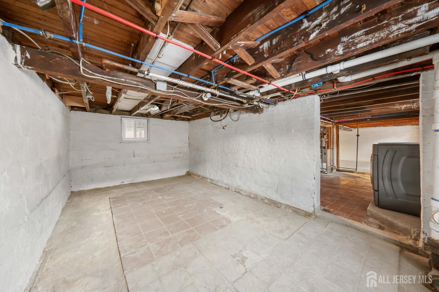 25 Dane Street Sayreville, NJ 08872 - Photo 19 of 31 a view of a garage