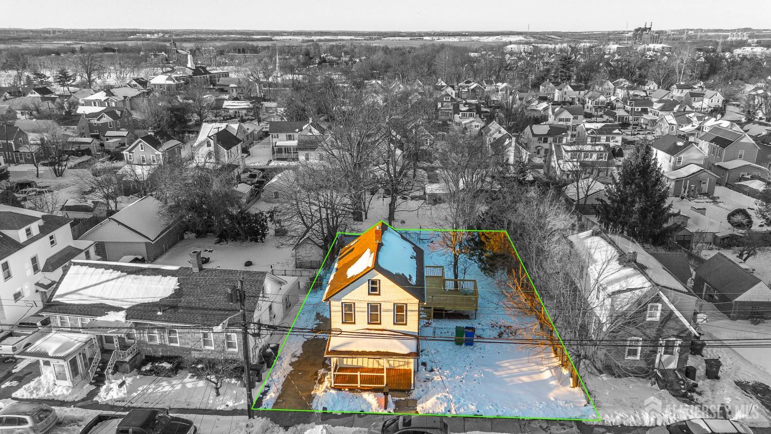 25 Dane Street Sayreville, NJ 08872 - Photo 25 of 31 an aerial view of residential house with outdoor space