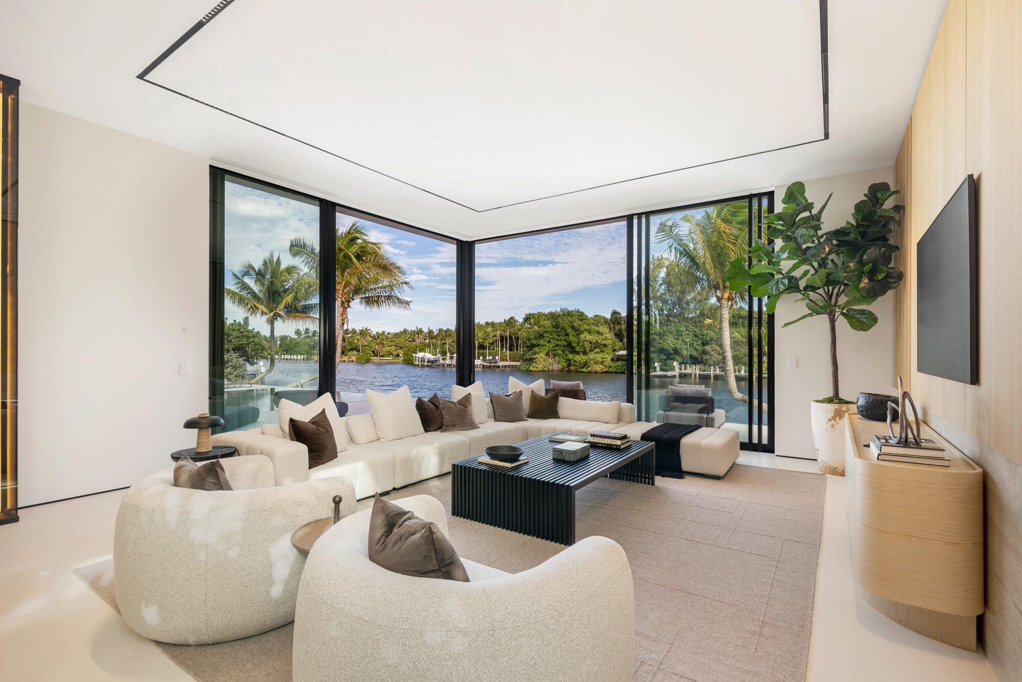 35 Spoonbill Road Manalapan, FL 33462 - Photo 4 of 27 4