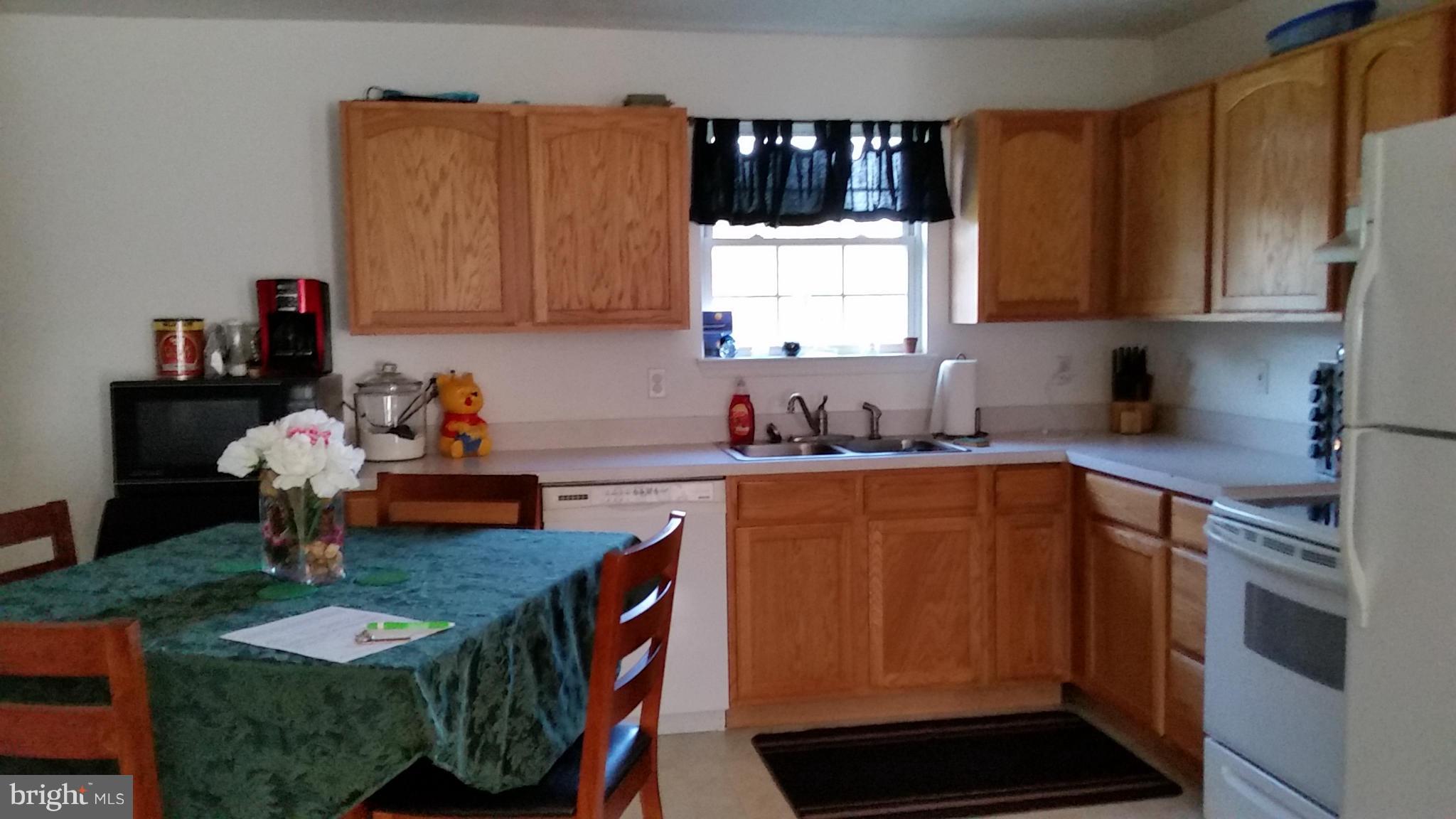 42258 Ridge Road Mechanicsville, MD 20659 - Photo 3 of 12 Kitchen