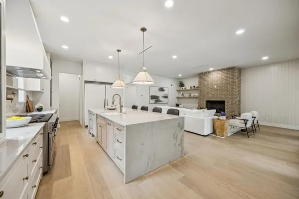$15,000 | 6244 Richmond Avenue, Dallas, TX 75214
