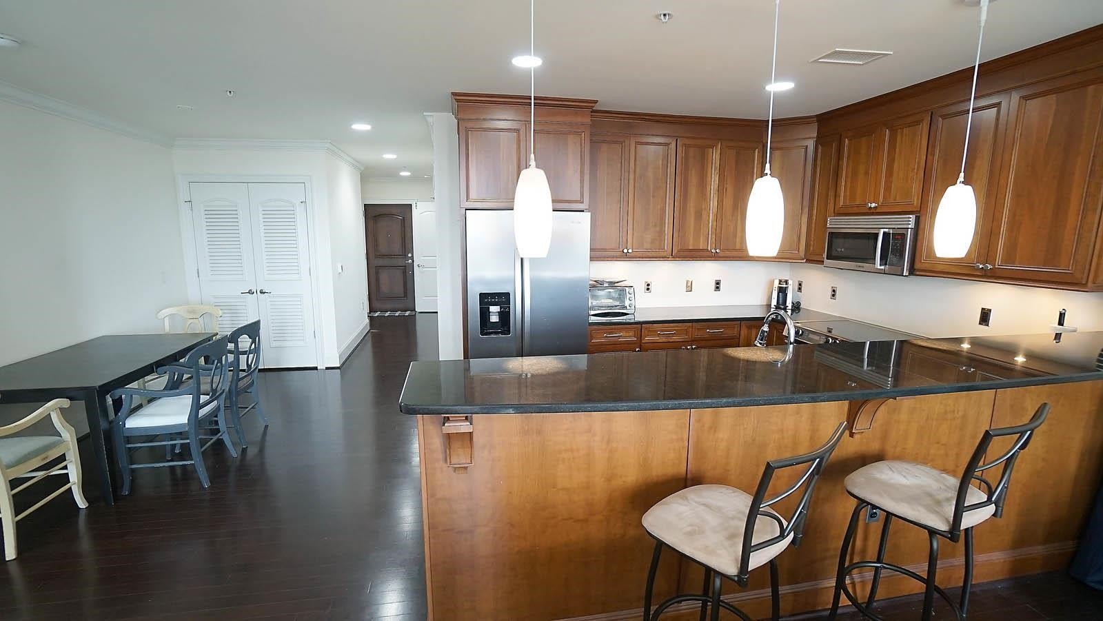 710 Independence Place, Unit 309 Raleigh, NC 27603 - Photo 7 of 32 Bar Area