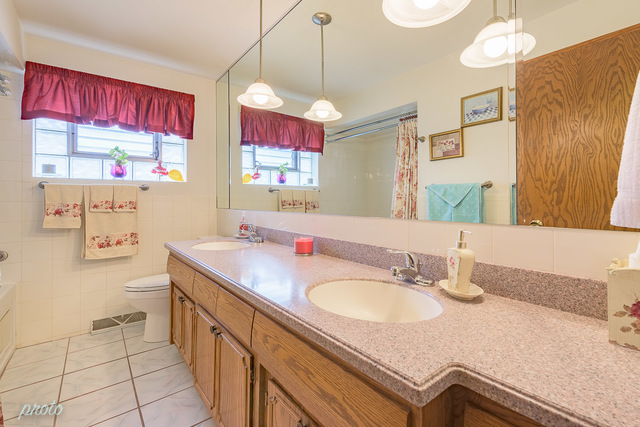 5025 Butterfield Road Hillside, IL 60162 - Photo 16 of 24
