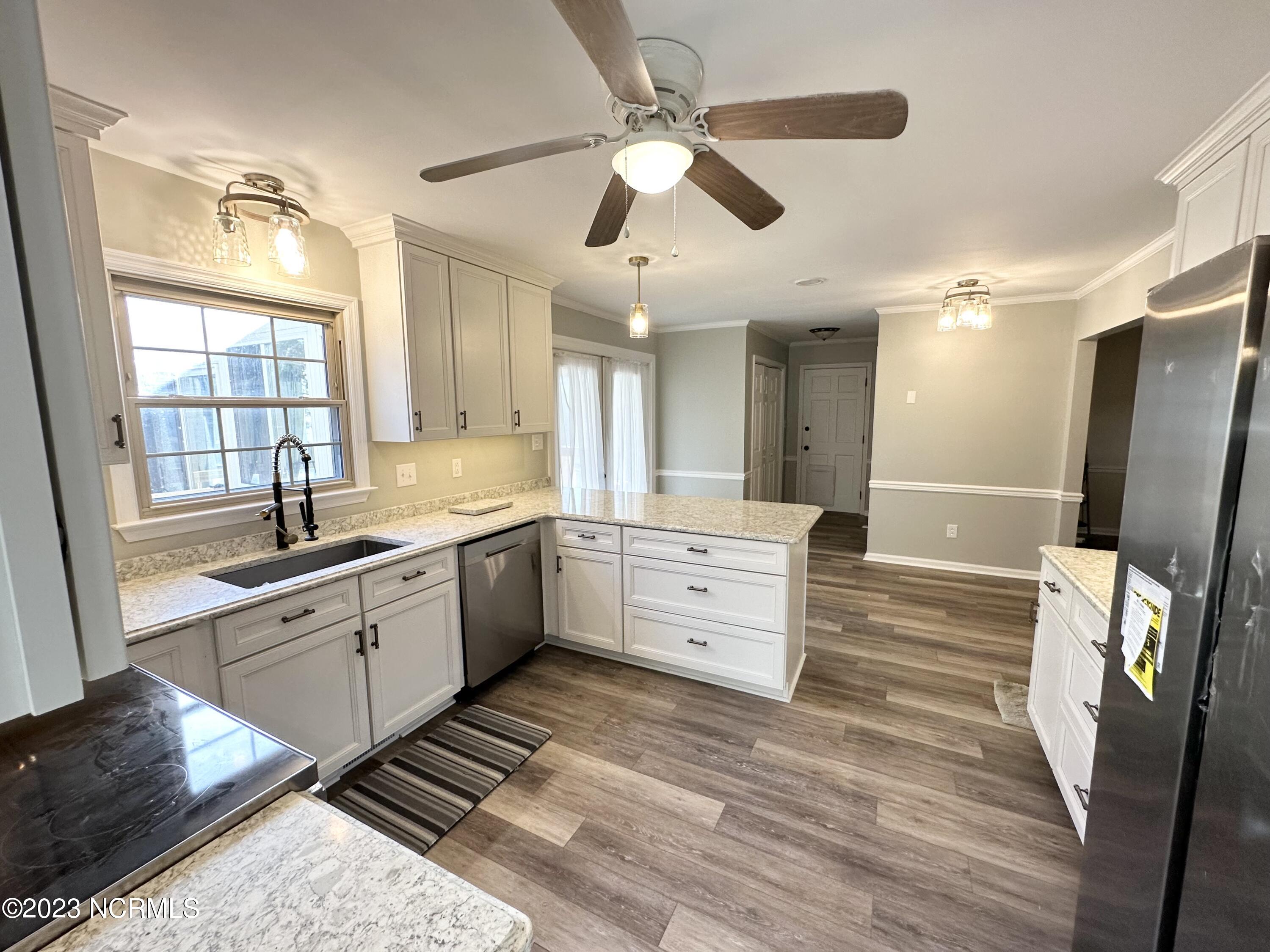 108 Quail Ridge Road Havelock, NC 28532 - Photo 13 of 32 108 Quail Ridge_Kitchen