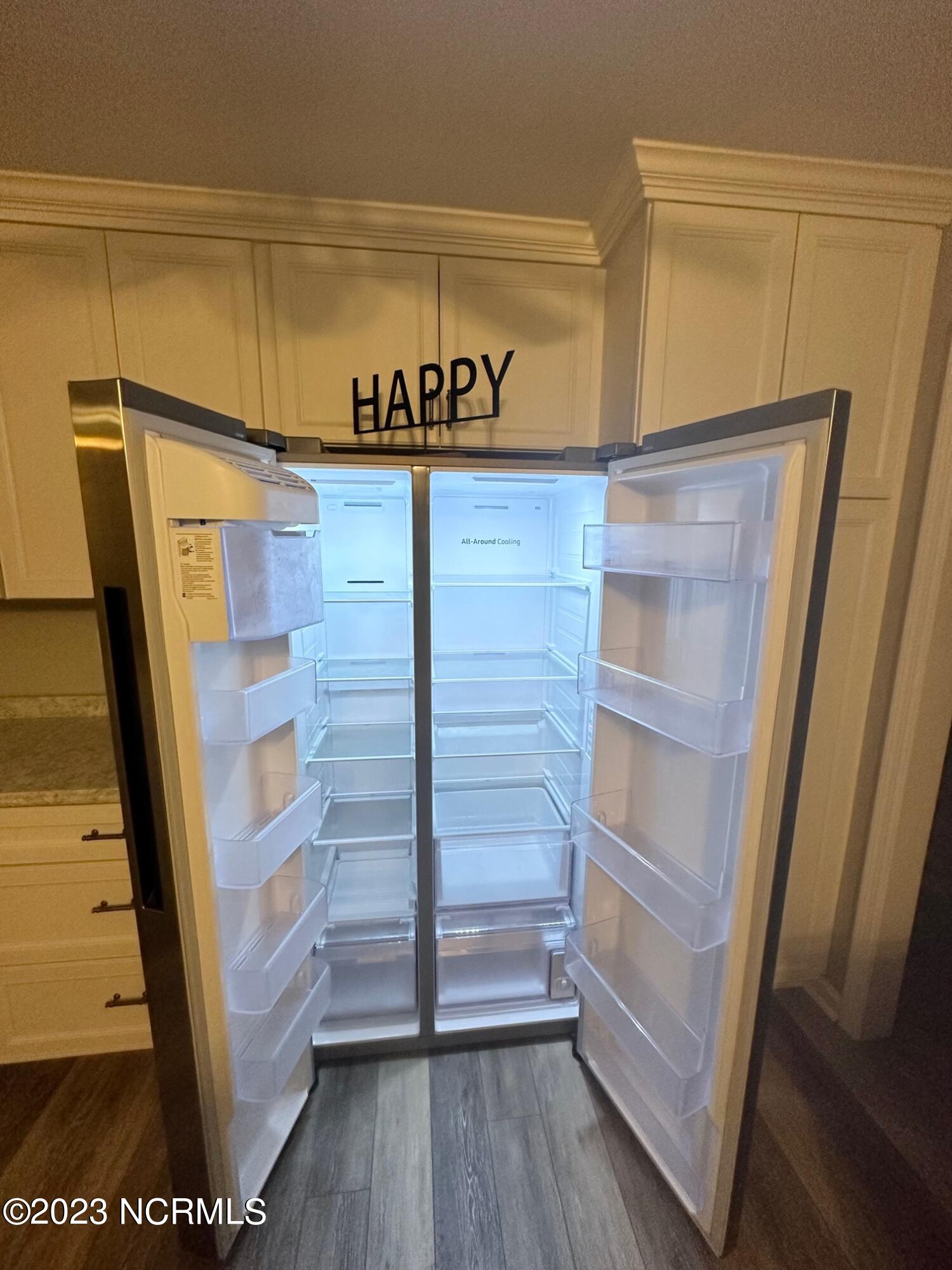 108 Quail Ridge Road Havelock, NC 28532 - Photo 20 of 32 Stainless fridge