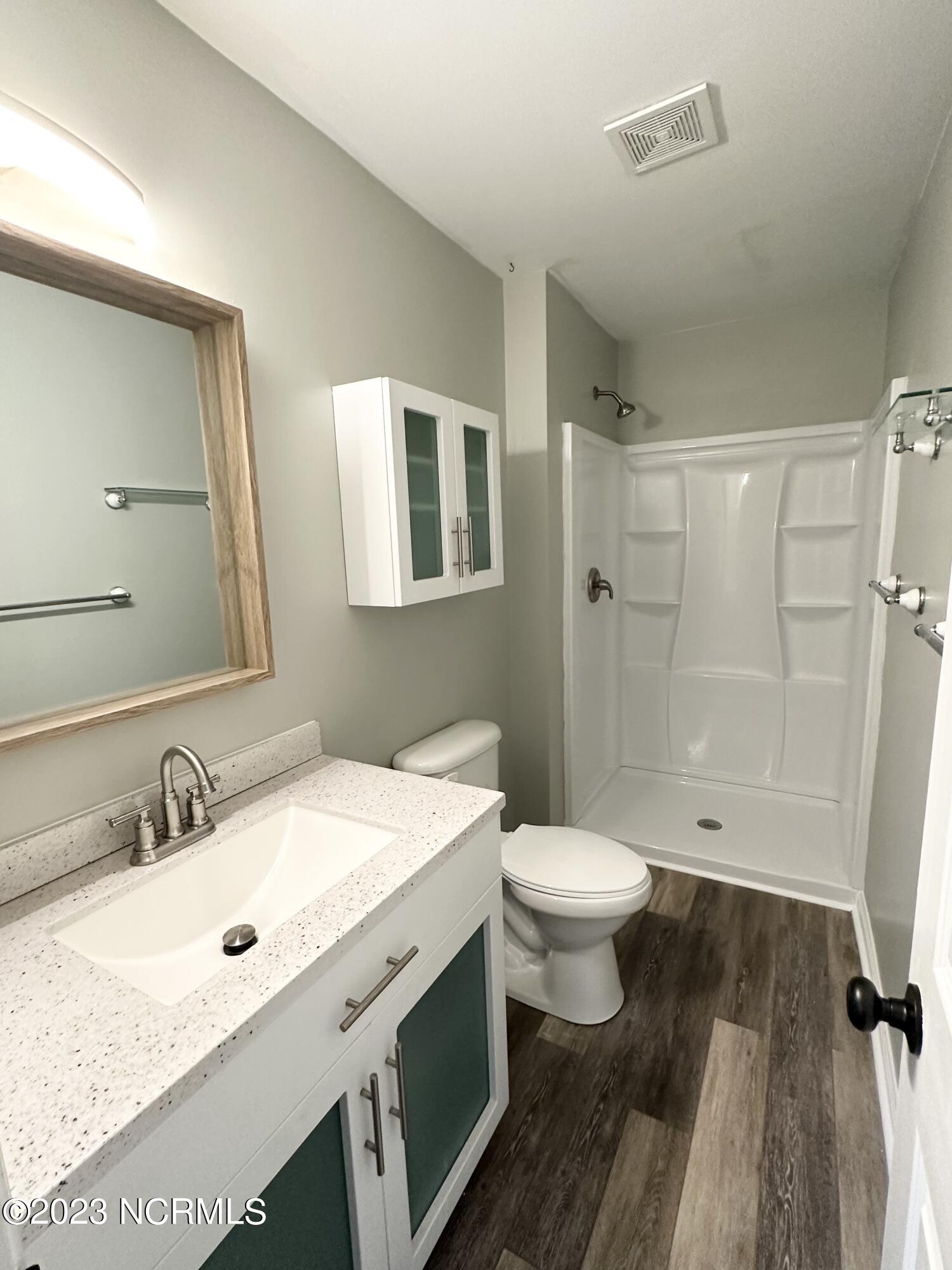 108 Quail Ridge Road Havelock, NC 28532 - Photo 25 of 32 108 Quail Ridge_MasterBath