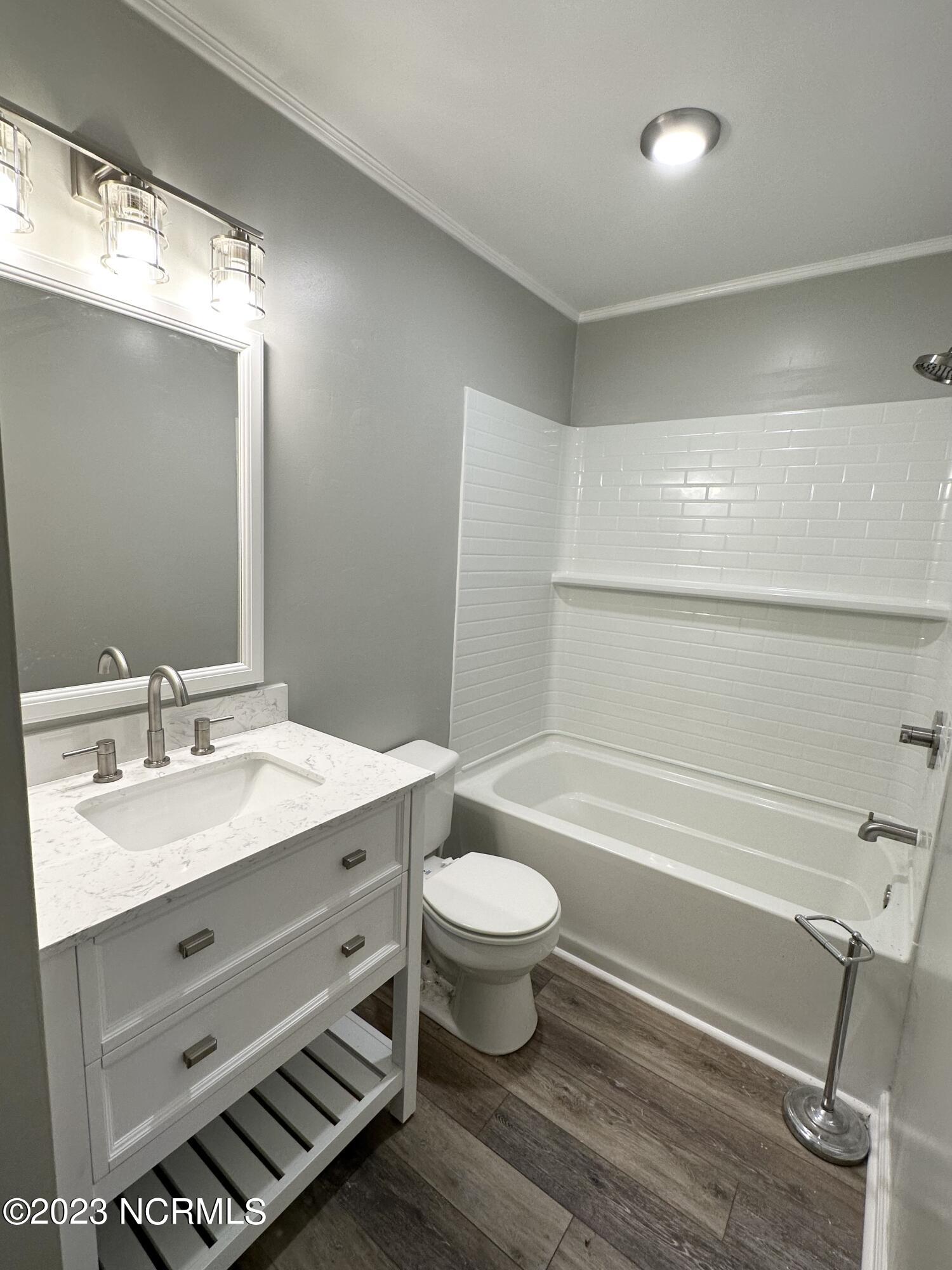108 Quail Ridge Road Havelock, NC 28532 - Photo 27 of 32 Full bath upstairs