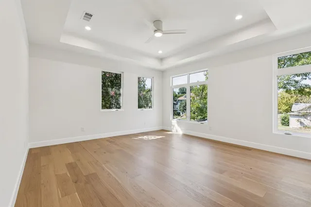 $5,250 | 900 Haines Avenue, Dallas, TX 75208