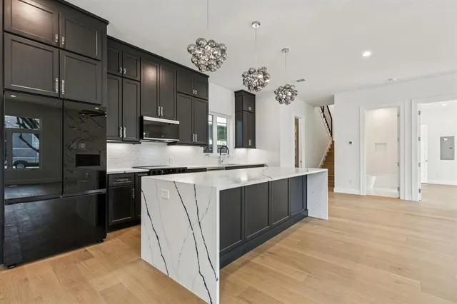 $5,250 | 900 Haines Avenue, Dallas, TX 75208