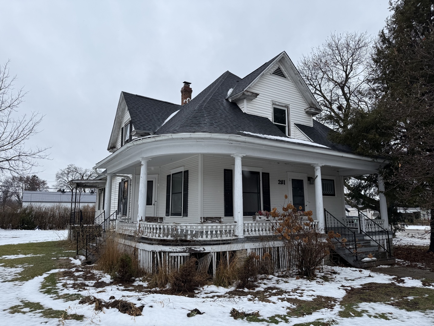 201 South Elida Street Winnebago, IL 61088 - Photo 2 of 36