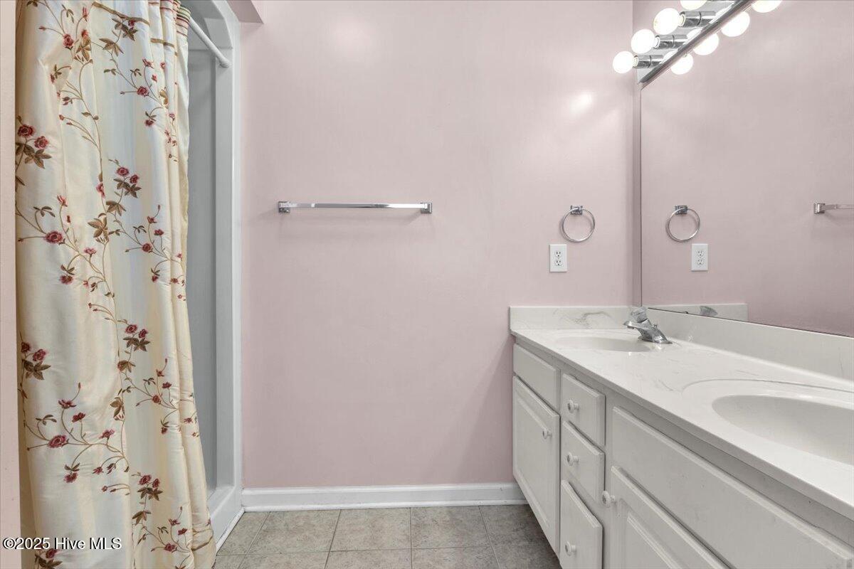 734 Sloop Pointe Lane Kure Beach, NC 28449 - Photo 20 of 54 Primary Bathroom