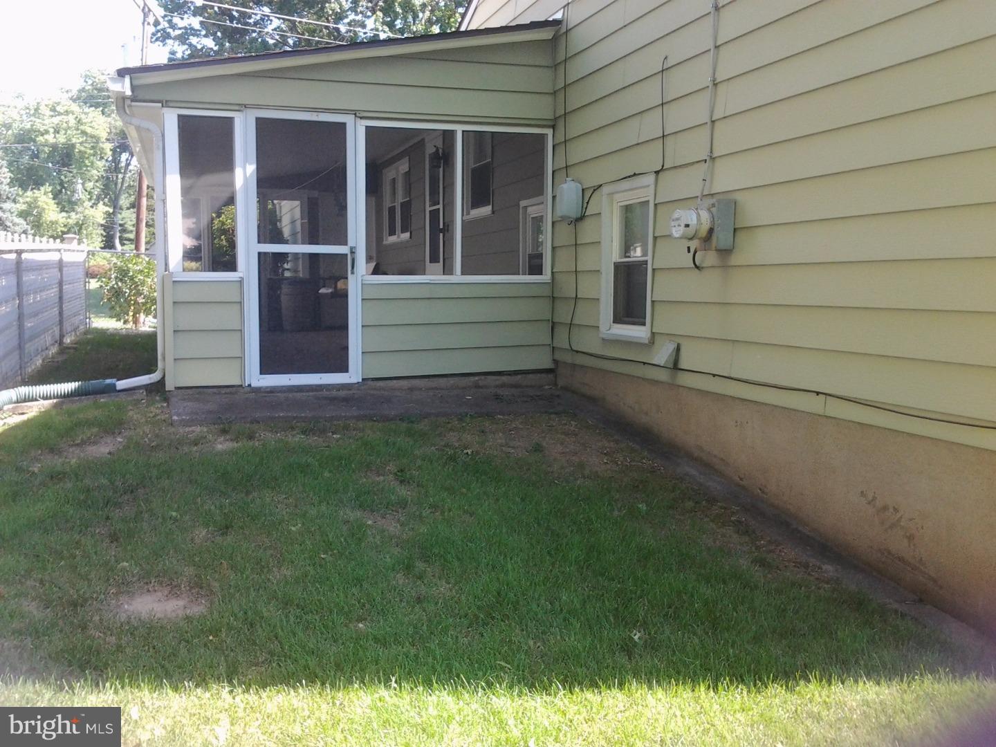 116 Hogeland Road Southampton, PA 18966 - Photo 18 of 21 Patio