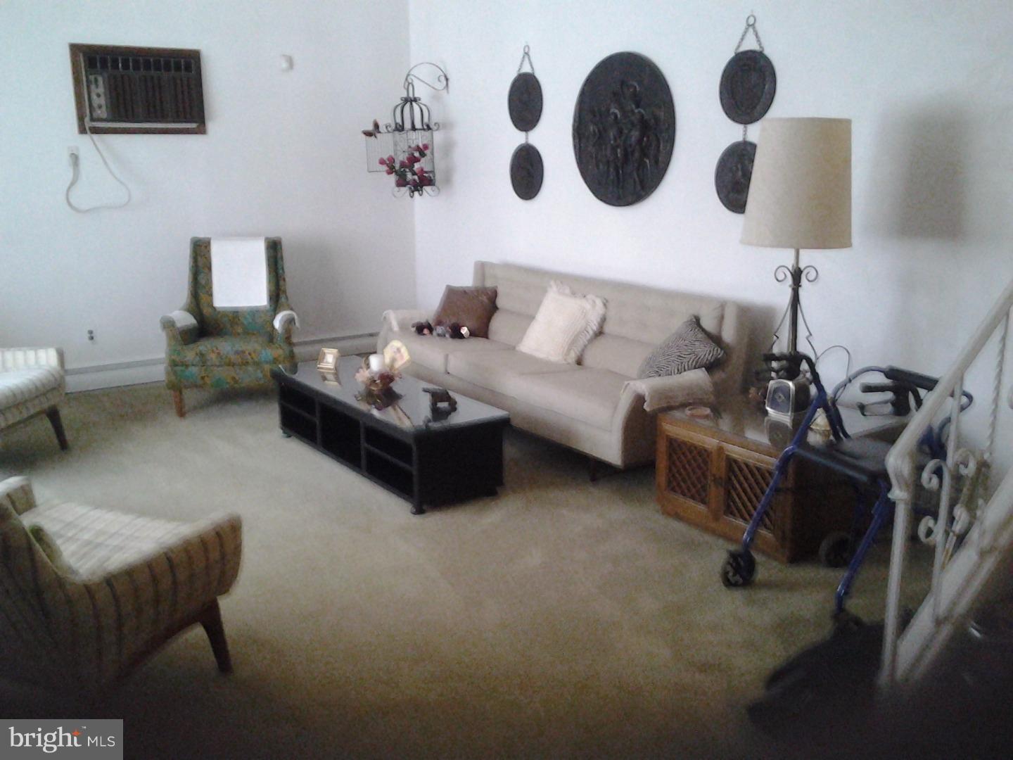 116 Hogeland Road Southampton, PA 18966 - Photo 3 of 21 Living Room