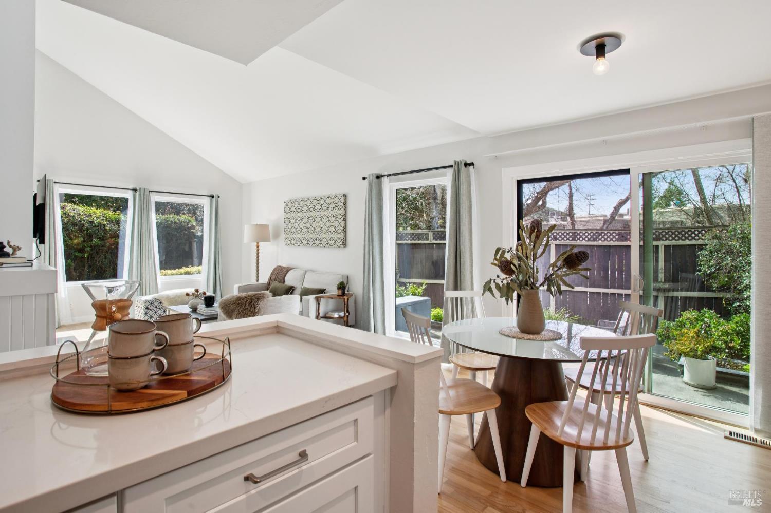 18 Dunlin Court San Rafael, CA 94903 - Photo 14 of 33