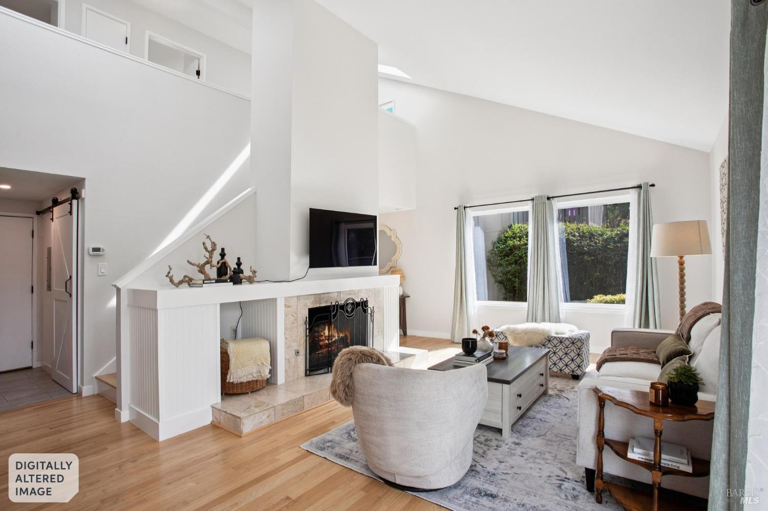 18 Dunlin Court San Rafael, CA 94903 - Photo 17 of 33 link to unedited photo: https://www.dropbox.com/scl/fi/mp1zsbohjik47pooumg79/073-18-dunlin-court.87579.p2k.010.web.jpg?rlkey=50nnswk2ekfg73wybz4y4jslx&st=98whwu4k&dl=0