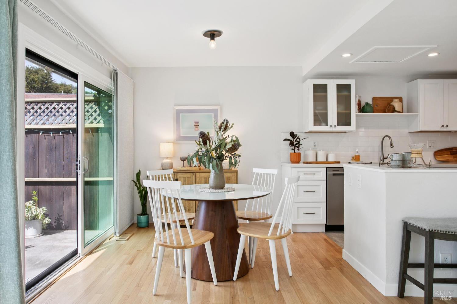 18 Dunlin Court San Rafael, CA 94903 - Photo 4 of 33