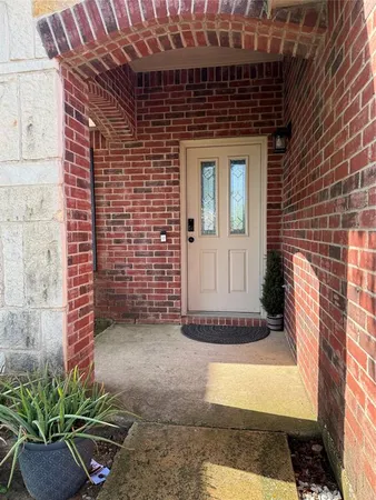 $2,200 | 2908 Desert Drive, Denton, TX 76210