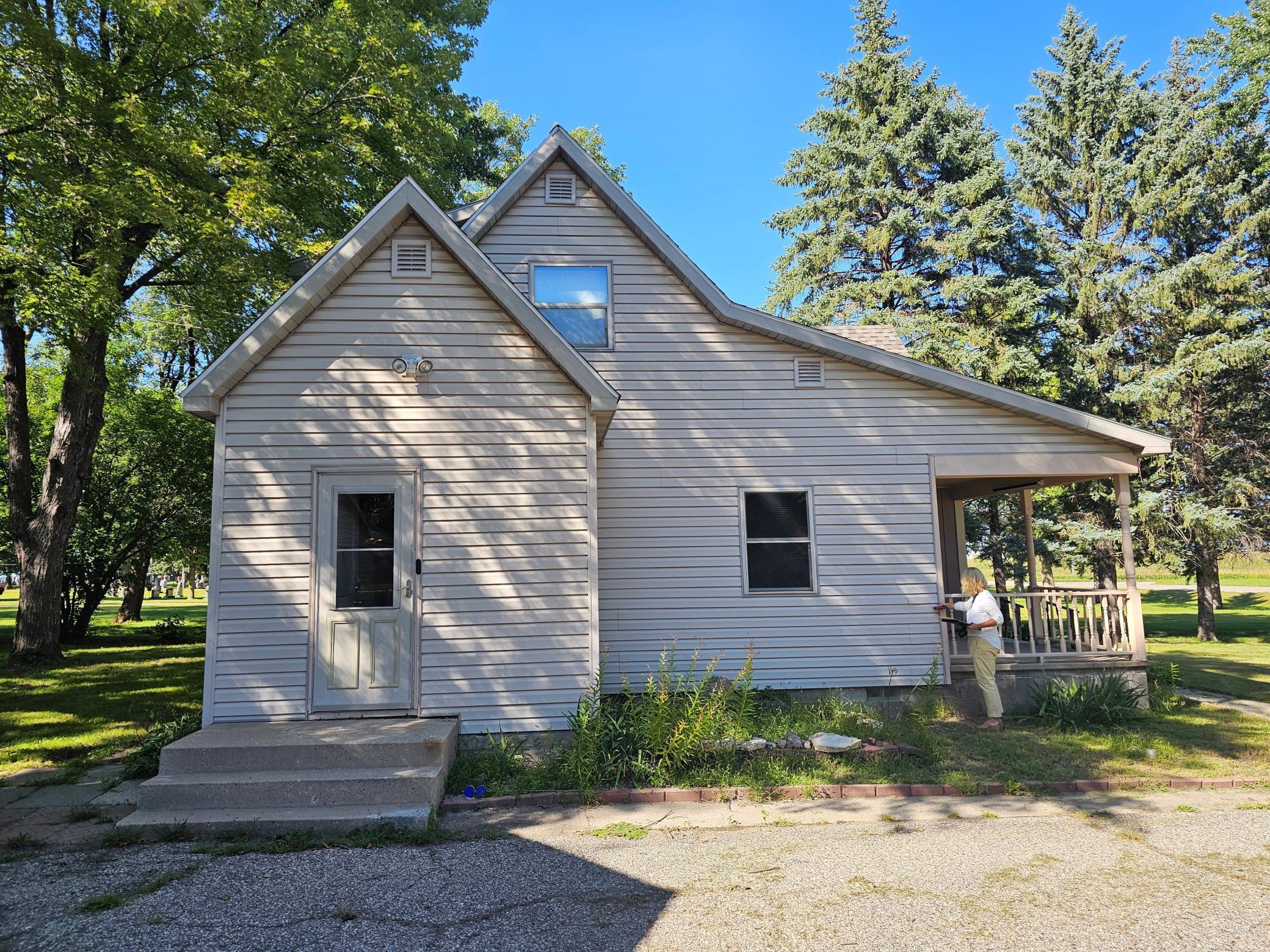 1663 Benson Road Montevideo, MN 56265 - Photo 4 of 11