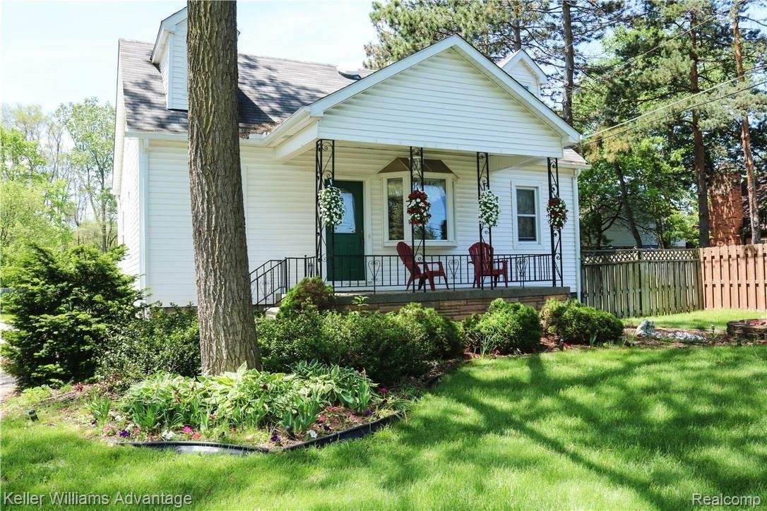 20105 Farmington Road Livonia, MI 48152 - Photo 1 of 61 F75.jpg
