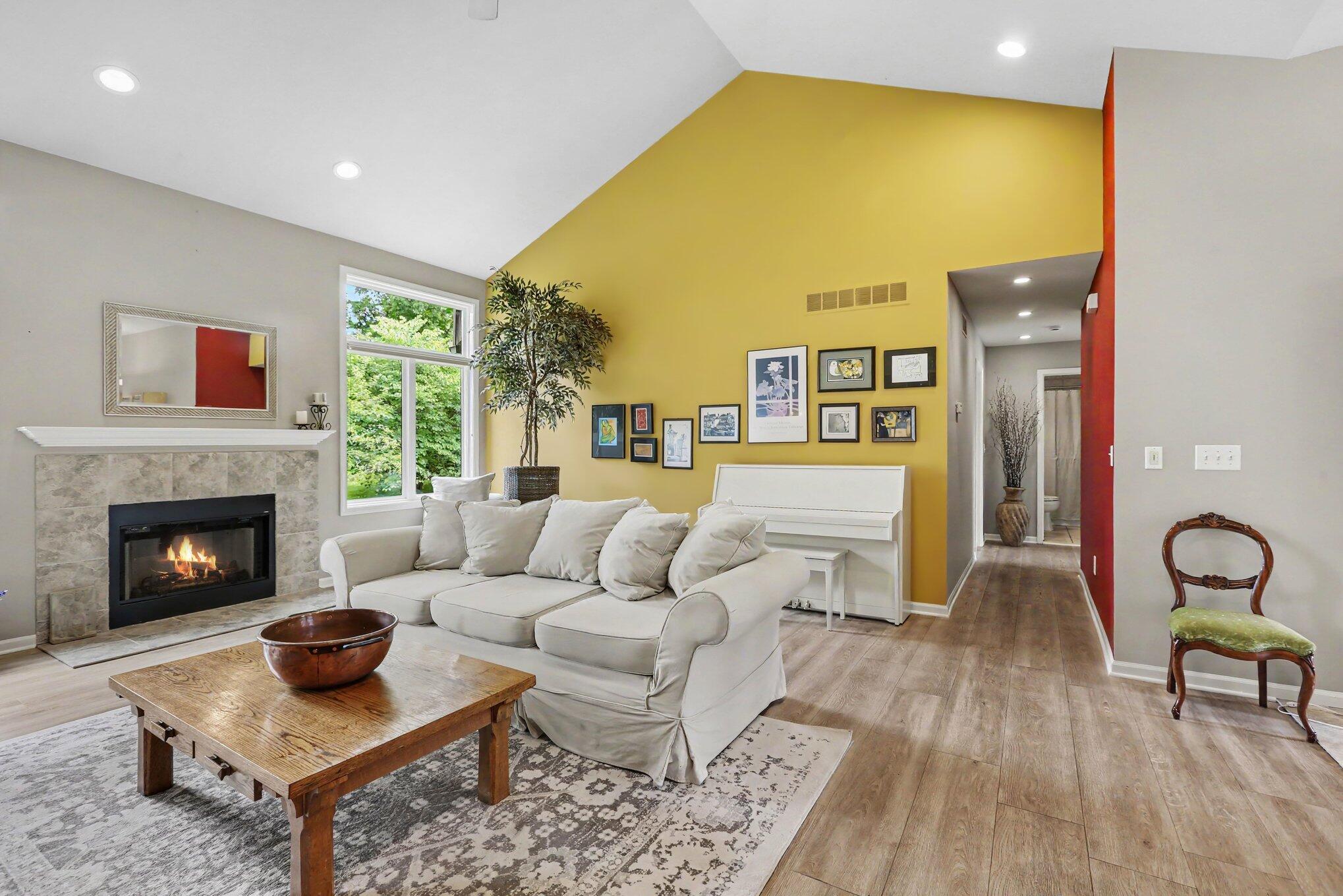 1696 West Ellsworth Road Ann Arbor, MI 48108 - Photo 7 of 37 007_file_2701