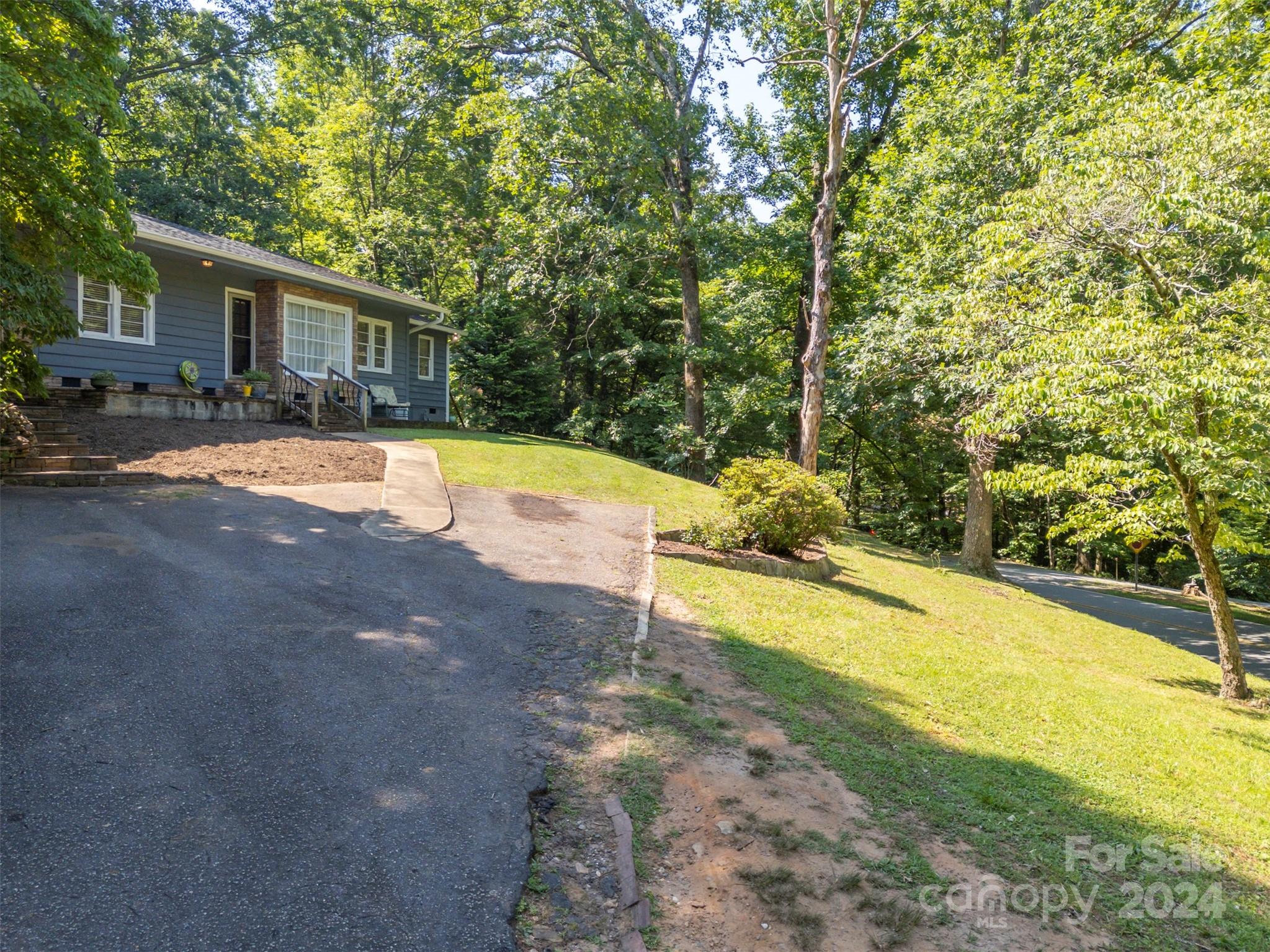 600 Houston Road Columbus, NC 28722 - Photo 6 of 40 Gallery Image 6