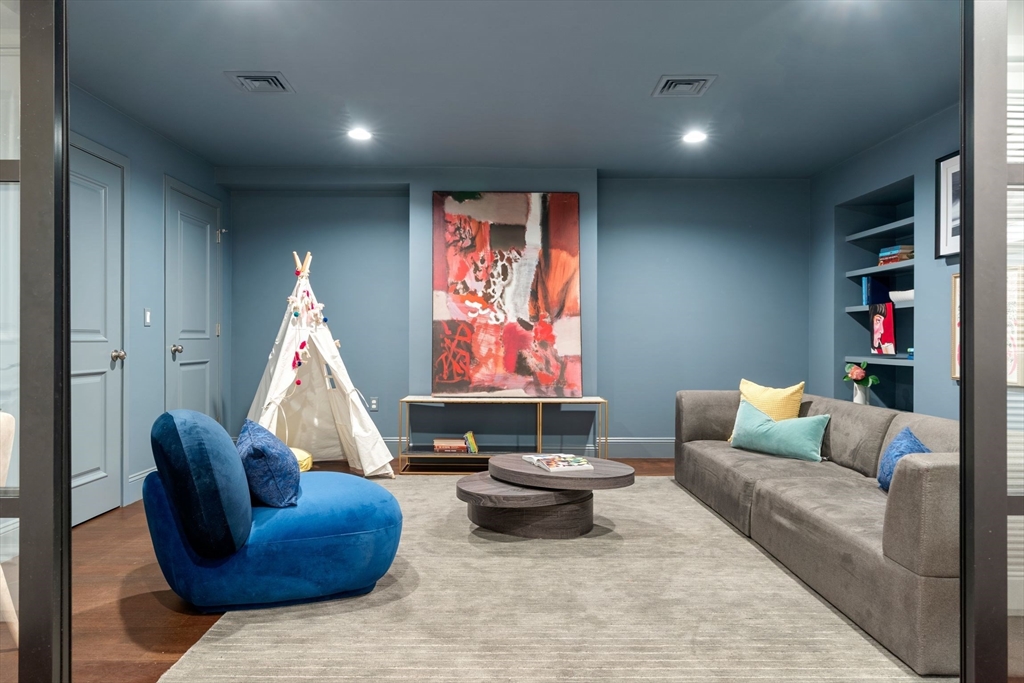 21 Worcester Street, Unit 1 Boston, MA 02118 - Photo 13 of 22