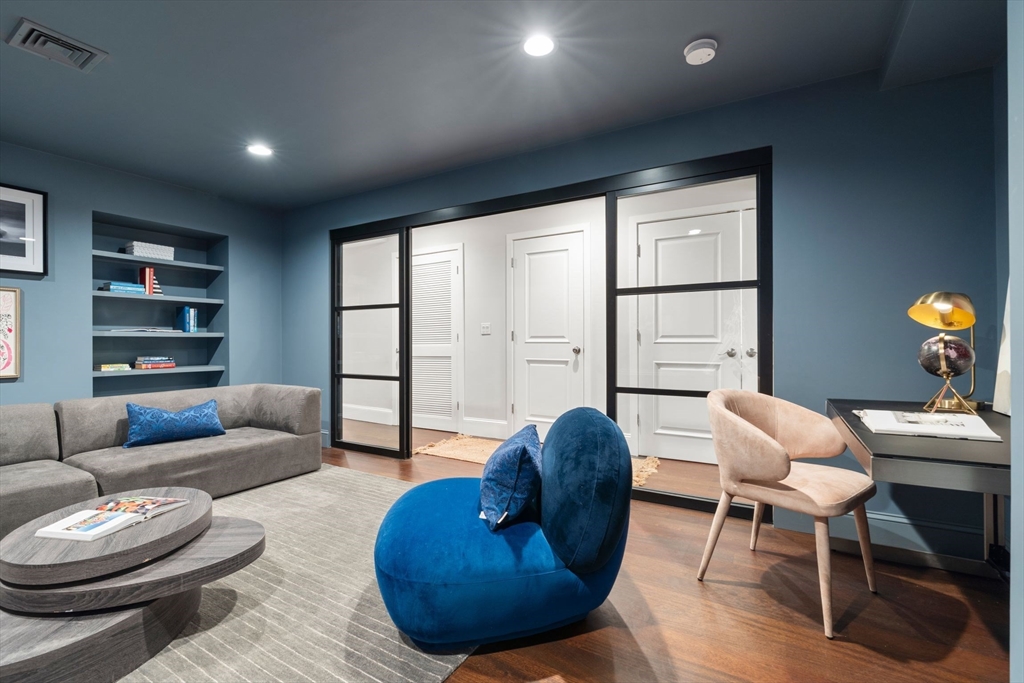 21 Worcester Street, Unit 1 Boston, MA 02118 - Photo 14 of 22