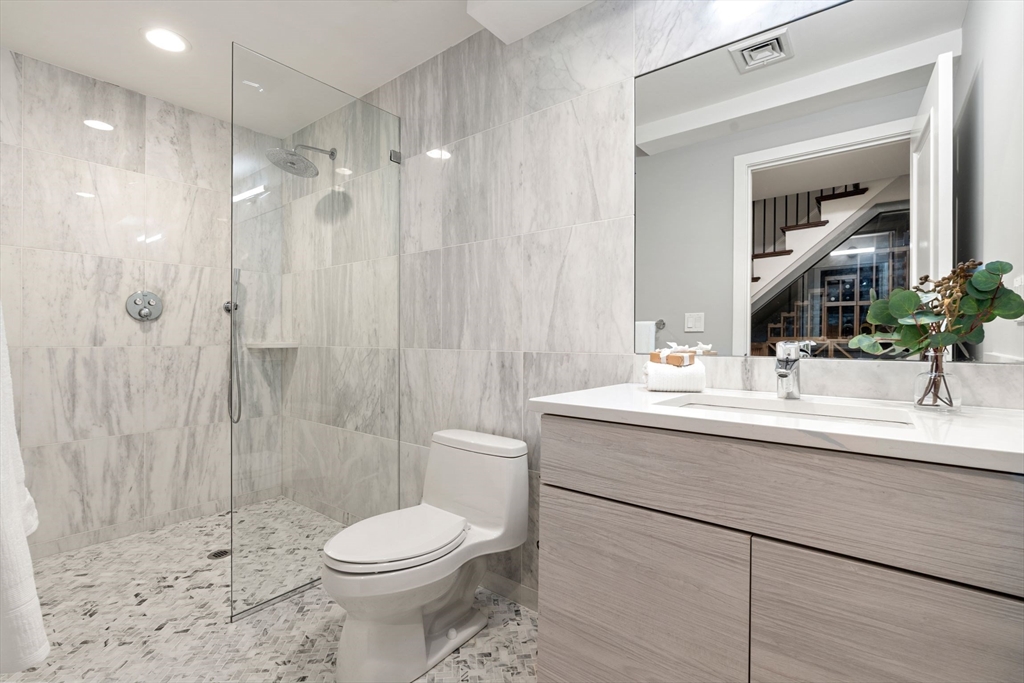 21 Worcester Street, Unit 1 Boston, MA 02118 - Photo 16 of 22