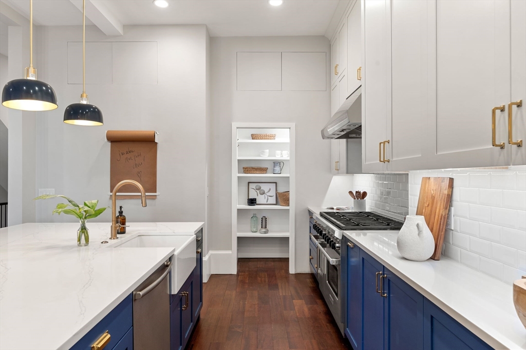 21 Worcester Street, Unit 1 Boston, MA 02118 - Photo 7 of 22