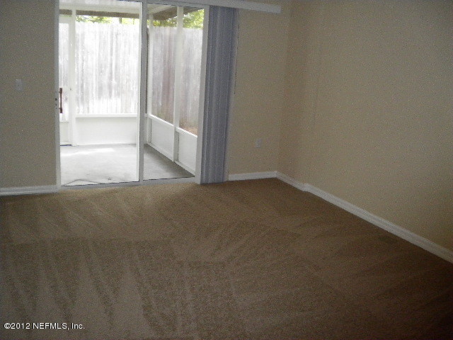10511 Autumn Trace Road Jacksonville, FL 32257 - Photo 2 of 10 Living Room