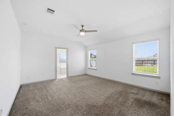 $2,300 | 818 Starcross Bnd Drive, Missouri City, TX 77459