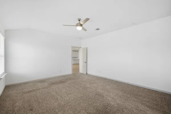 $2,300 | 818 Starcross Bnd Drive, Missouri City, TX 77459