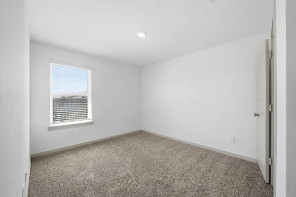 $2,300 | 818 Starcross Bnd Drive, Missouri City, TX 77459