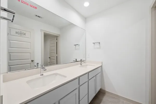 $2,300 | 818 Starcross Bnd Drive, Missouri City, TX 77459