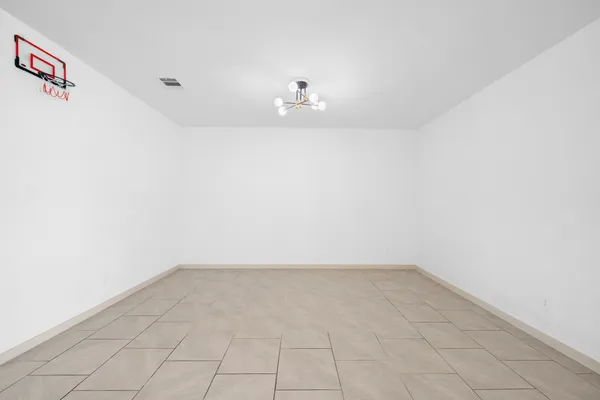 $2,300 | 818 Starcross Bnd Drive, Missouri City, TX 77459