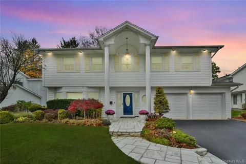 $1,750,880 | 11 Joy Drive, Manhasset Hills, NY 11040