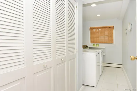 $1,750,880 | 11 Joy Drive, Manhasset Hills, NY 11040