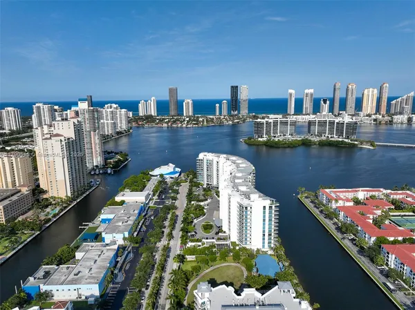 $2,130,000 | 3300 Northeast 188th Street, Unit 710, Aventura, FL 33180