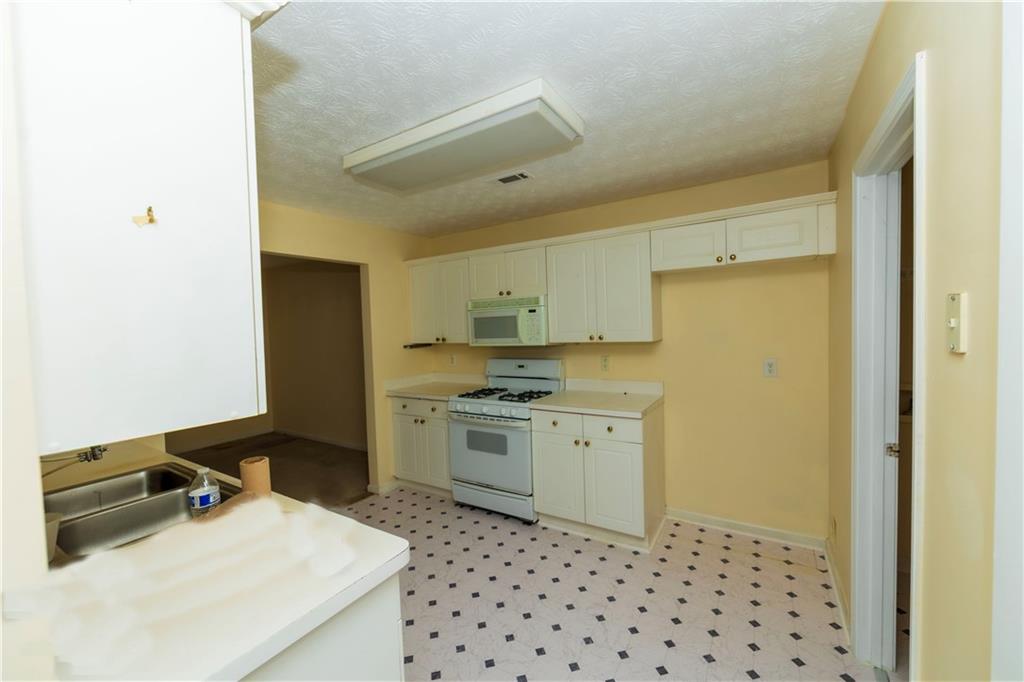 3440 Maple Valley Drive Cumming, GA 30040 - Photo 13 of 73